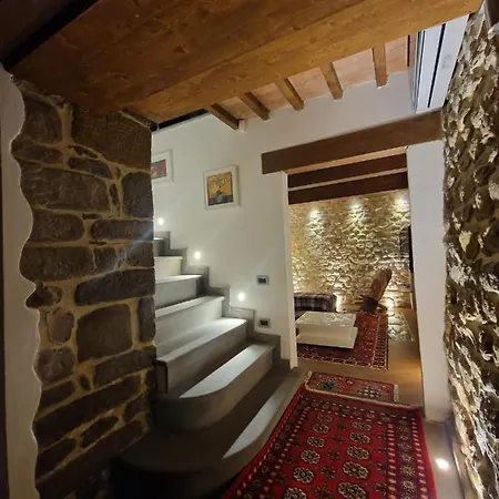 Holiday home Casa Papalino, Con Jacuzzi E Vista Sulle Colline Di Vinci *