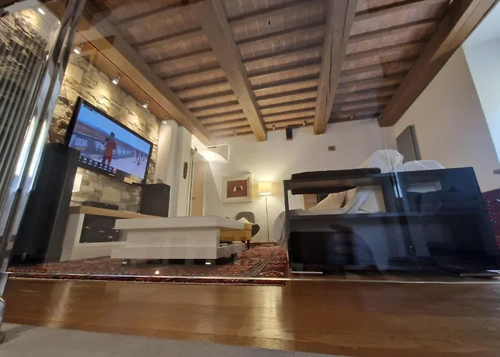 Hébergement de vacances Casa Papalino, Con Jacuzzi E Vista Sulle Colline Di Vinci Larciano