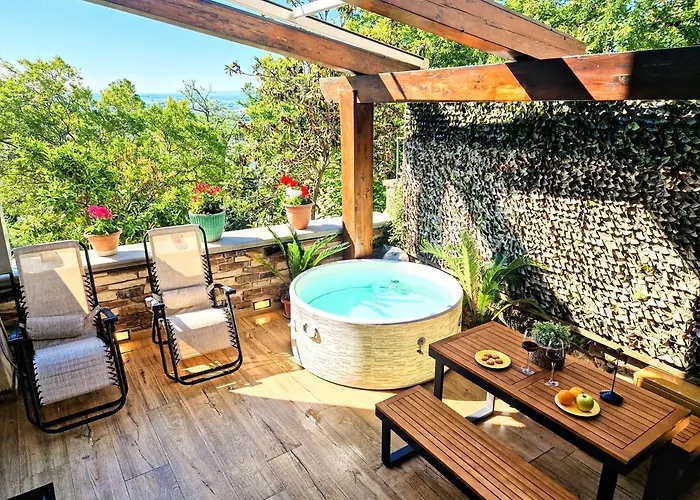 Hébergement de vacances Casa Papalino, Con Jacuzzi E Vista Sulle Colline Di Vinci *