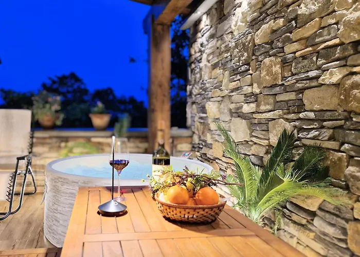 Hébergement de vacances Casa Papalino, Con Jacuzzi E Vista Sulle Colline Di Vinci *
